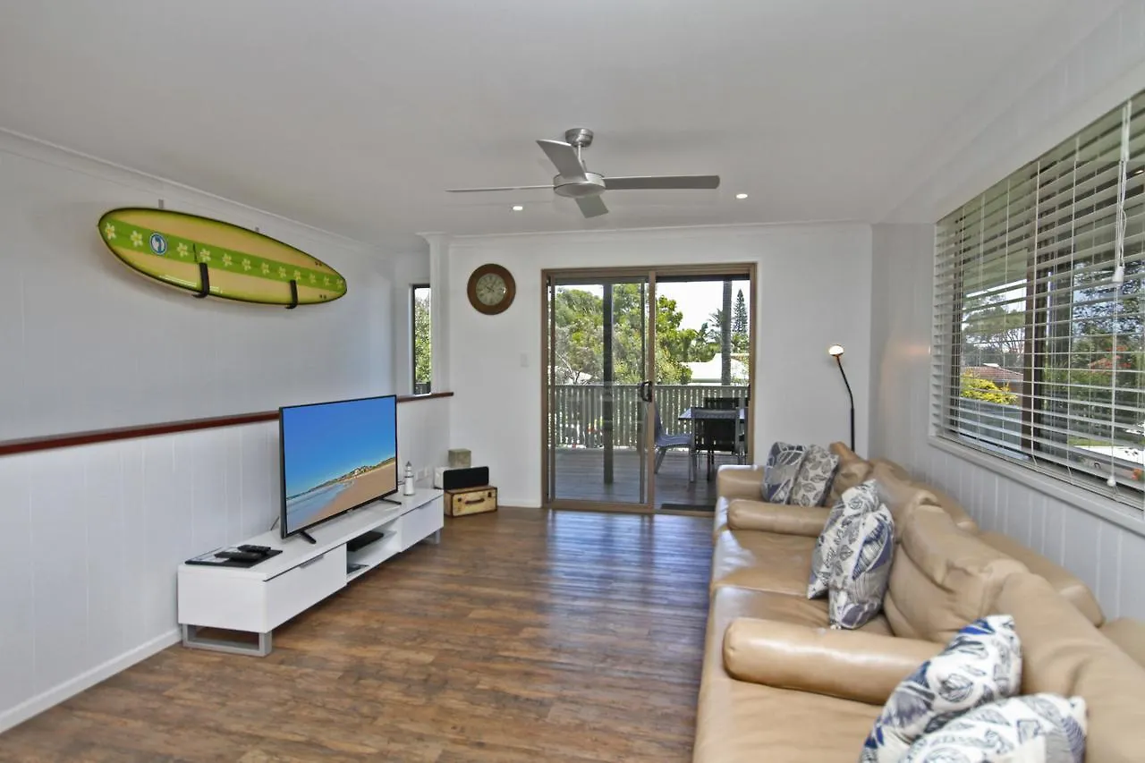 Red Door Beach House Marcoola Tatil Evi