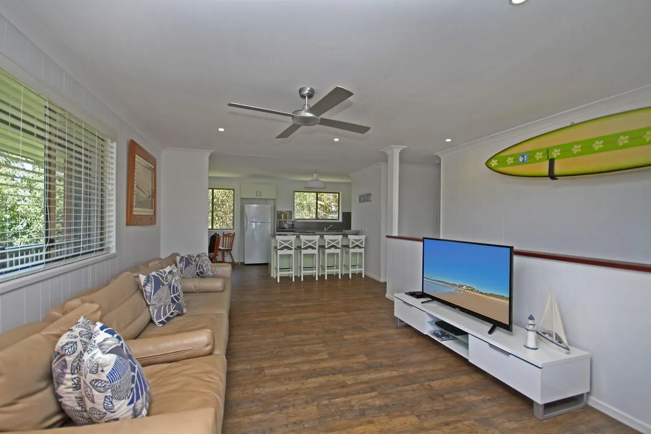 Tatil Evi Red Door Beach House Marcoola